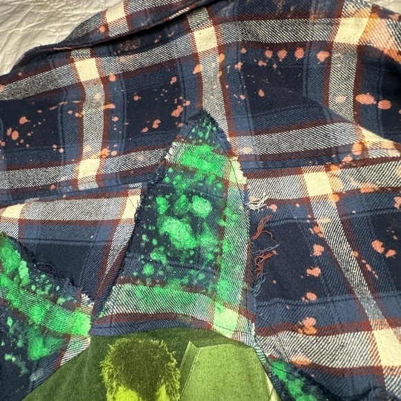Hulk Marvel Upcycle wrangler flannel bleach distressed - Picture 9 of 11